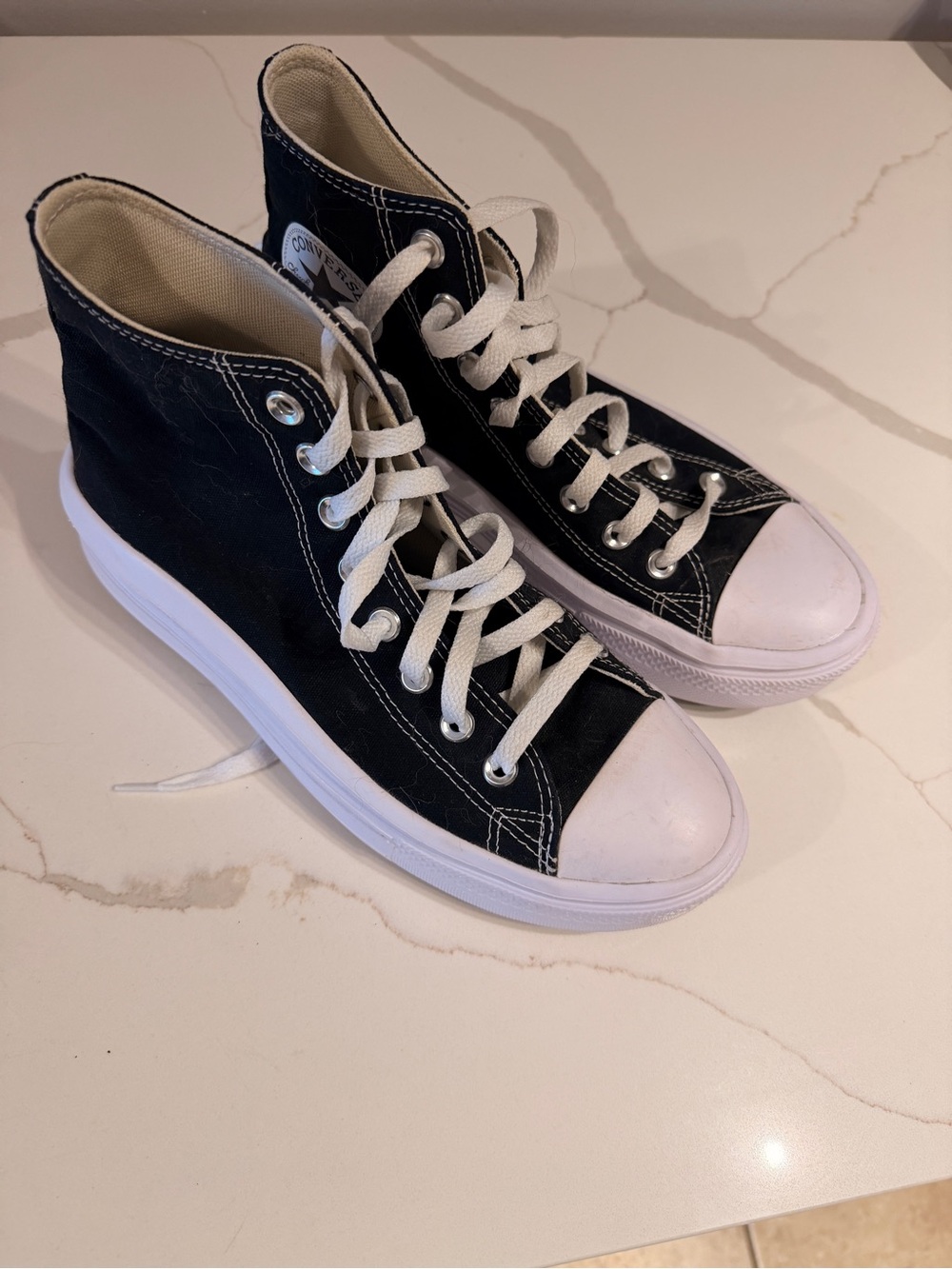 Converse womens 9 Black and White High-Top Sneakers